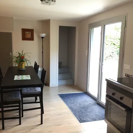 La Maison Madame * シャンブルトー